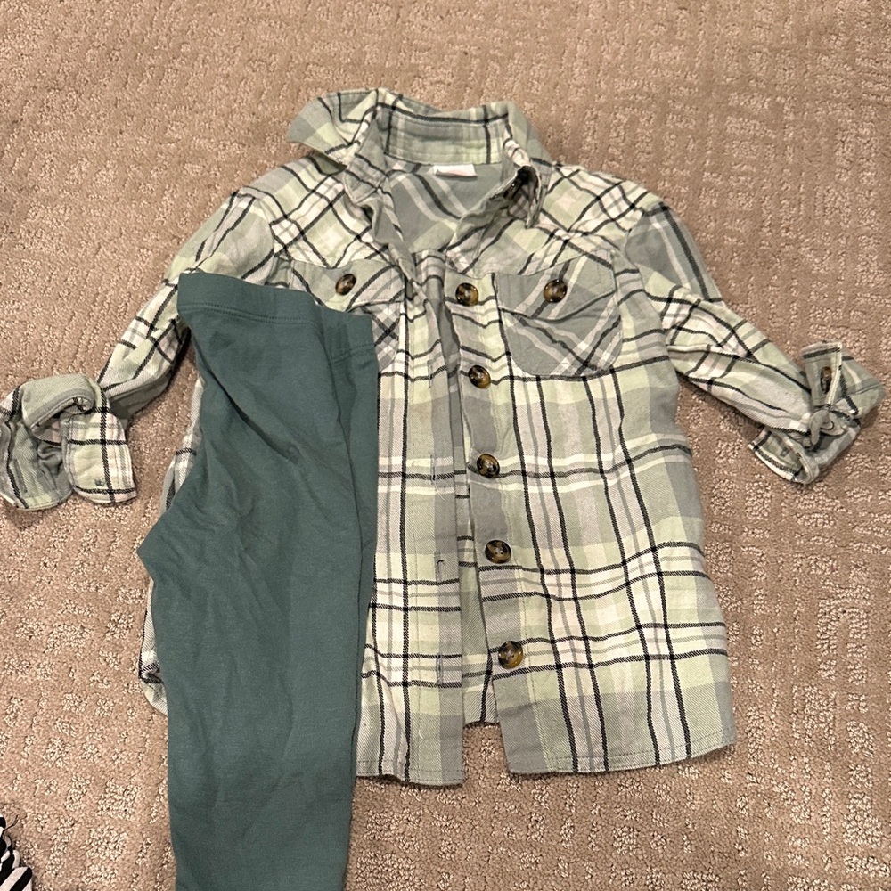 2t Outfit // blue green plaid tunic & leggings